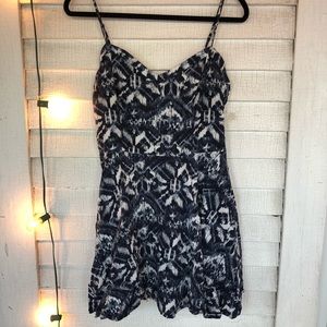💸Aeropostale Blue and White Batik Skater Mini